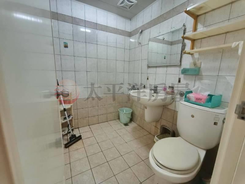 超值國際村3房車位 照片6