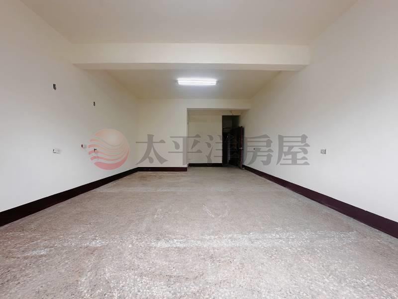 重劃區三十米路旁精華店面 照片6