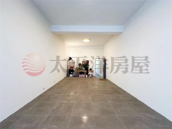 全新整理公所旁雙車位透天 照片3