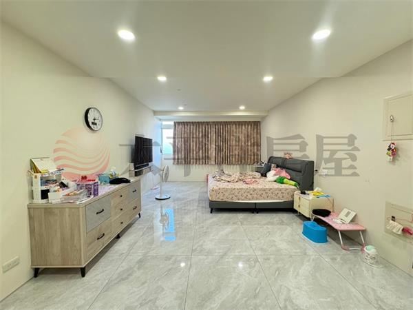 北勢國小學區臨路美透天 照片7