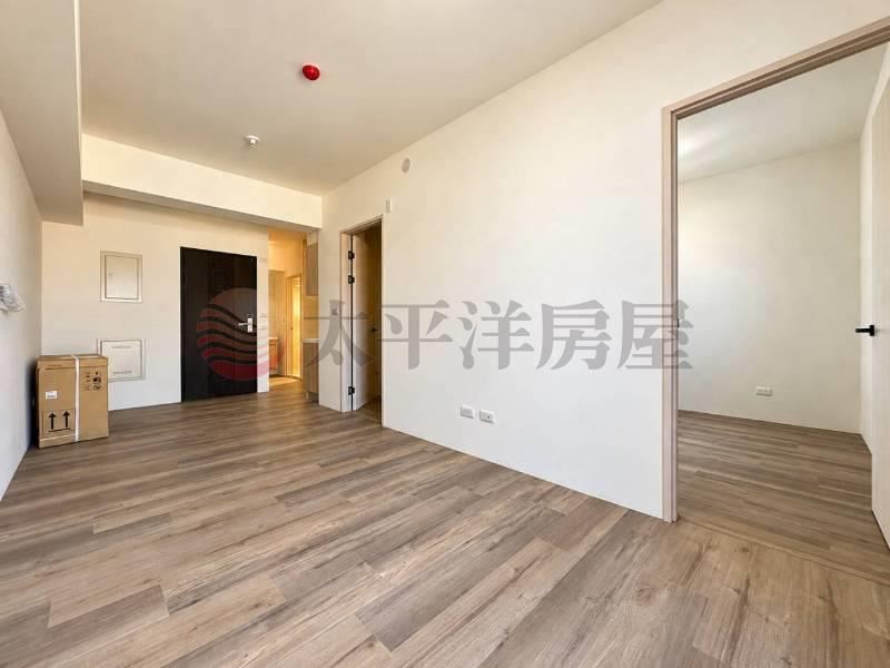 沙鹿核心地段兩房+車位頂樓戶 照片2