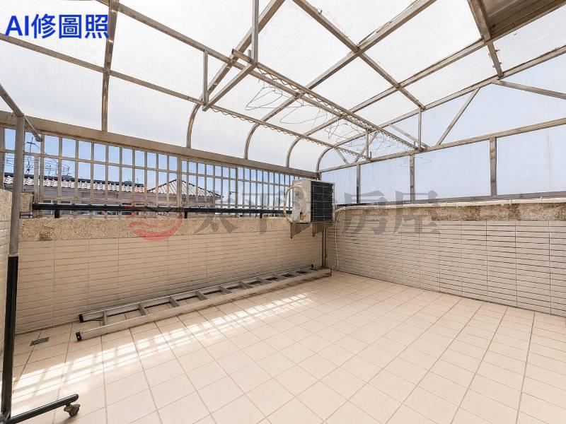 近家樂福商圈前院傳統別墅 照片17